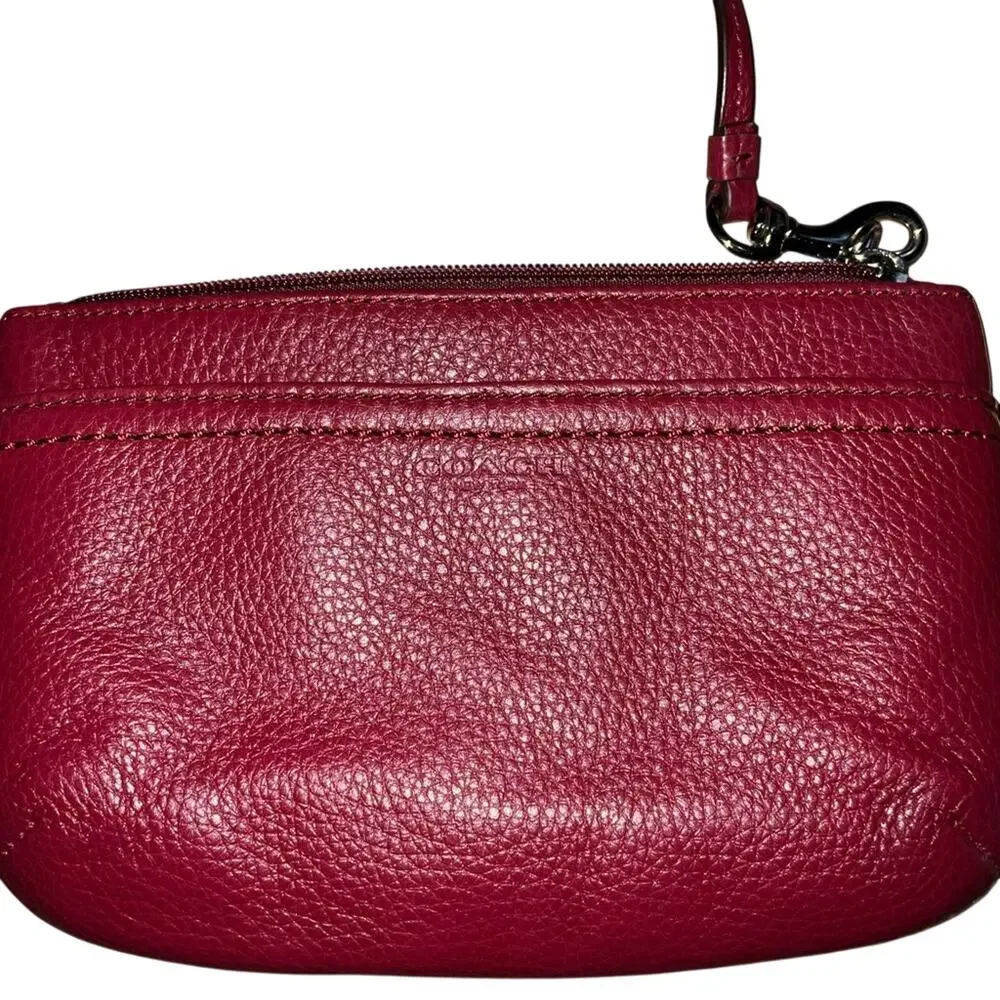 Coach Vintage Burgundy Pebbled Leather Park Medium Wristlet Wallet F51683 EUC